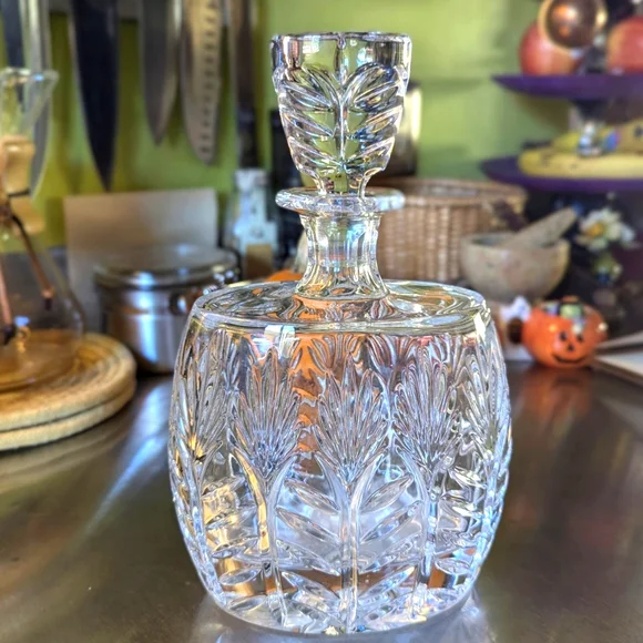 Vtg. Crystal Decanter (5lb) - Picture 3 of 10